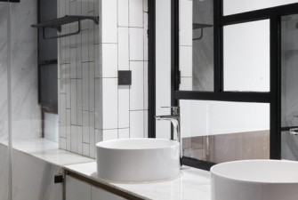 Shutterstock1805228170